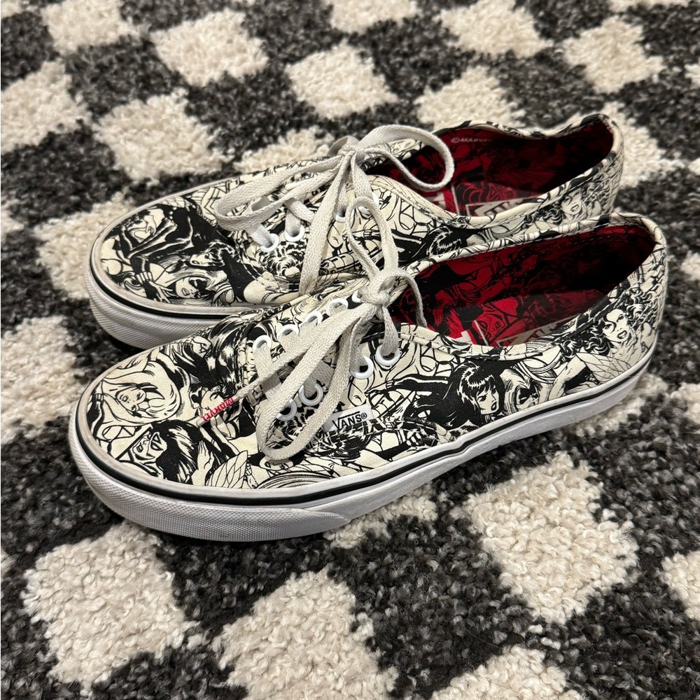 Vans Marvel Comic Strip Shoes Women’s size 8 - Picture 2 of 8